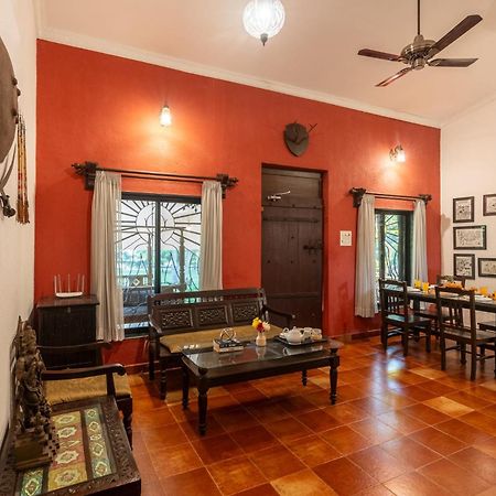 Vintage Estate - Lakeside Allure With Vintage Decor,A Plunge Pool & A Lawn Featuring A Charming Gazebo Karjat Kültér fotó