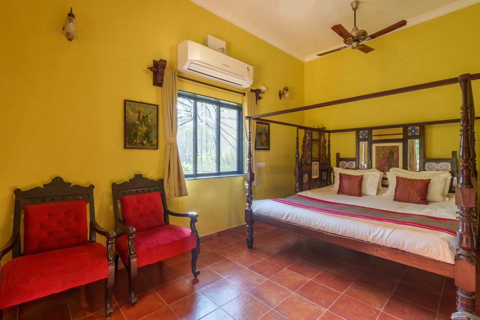 Vintage Estate - Lakeside Allure With Vintage Decor,A Plunge Pool & A Lawn Featuring A Charming Gazebo Karjat Kültér fotó